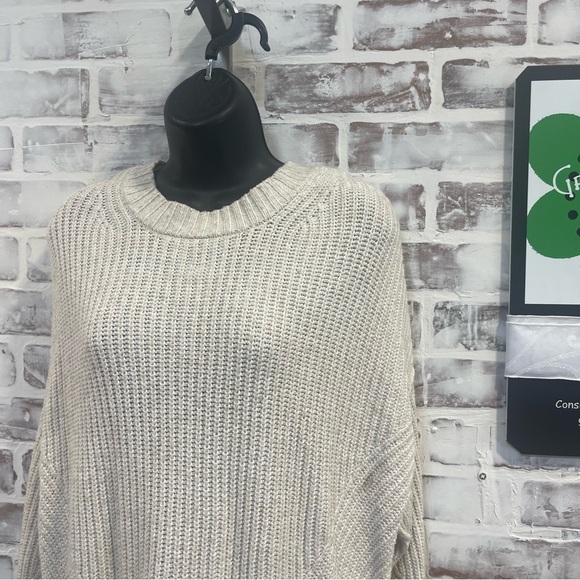 American Eagle Outfitters Cream Crew Neck Sweater - Picture 5 of 9